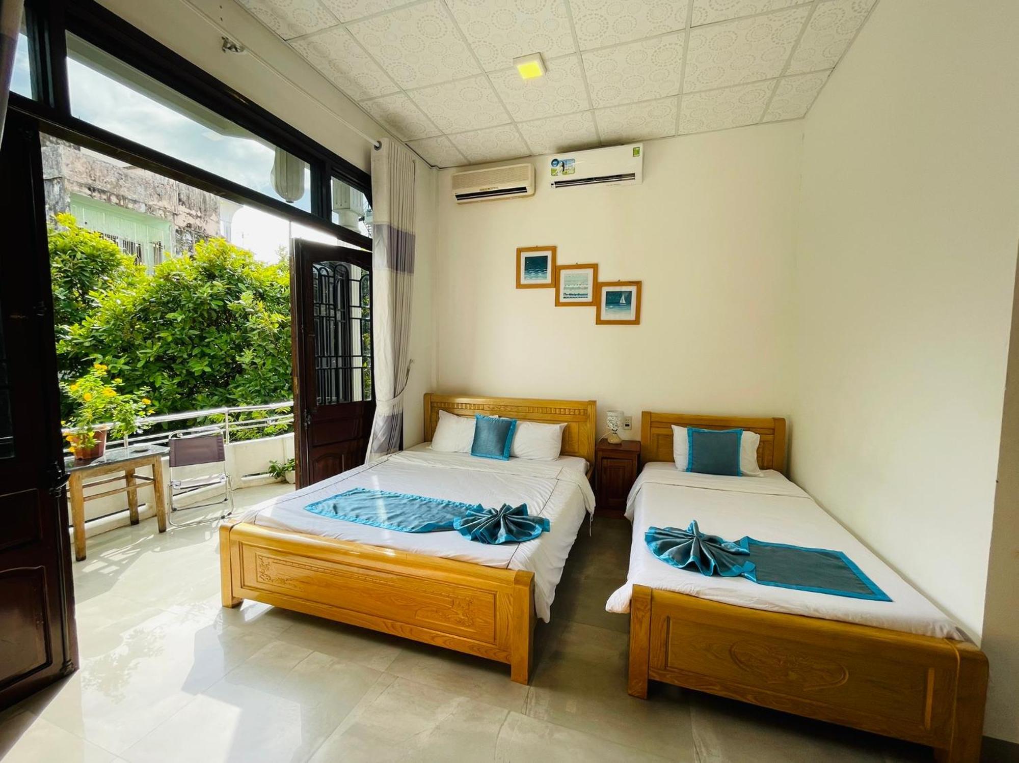 Shark Homestay Hue Bagian luar foto